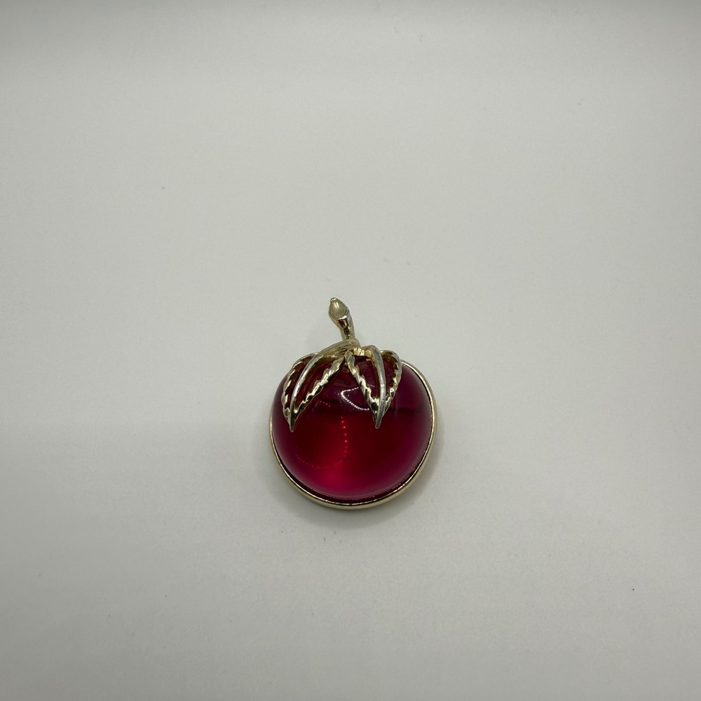 Sarah Coventry Vintage Red Jelly Belly Apple Brooch Gold Tone Fruit Pin